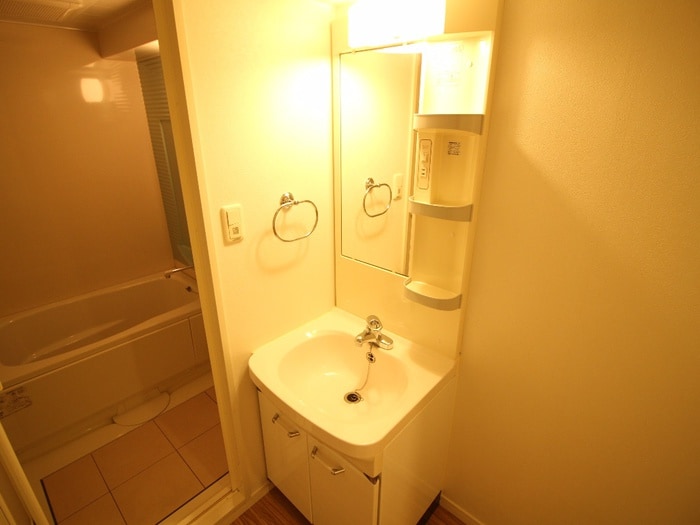 洗面 ｴﾝｸﾚｽﾄ渡辺通Ⅱ(1401)