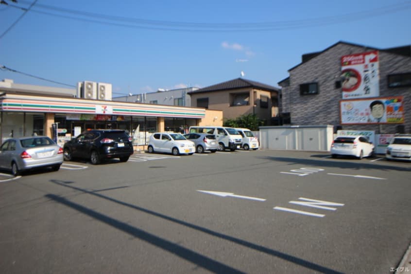 セブンイレブン上牟田2丁目店(コンビニ)まで414m ＬＩＦＥＦＩＥＬＤ国際空港前