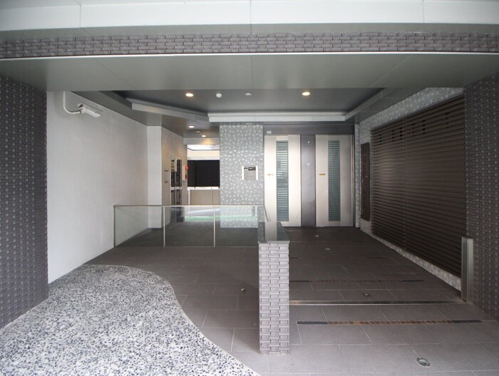 エントランス部分 カーサ・スパジオ