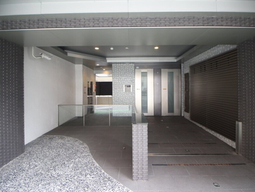 エントランス部分 カーサ・スパジオ