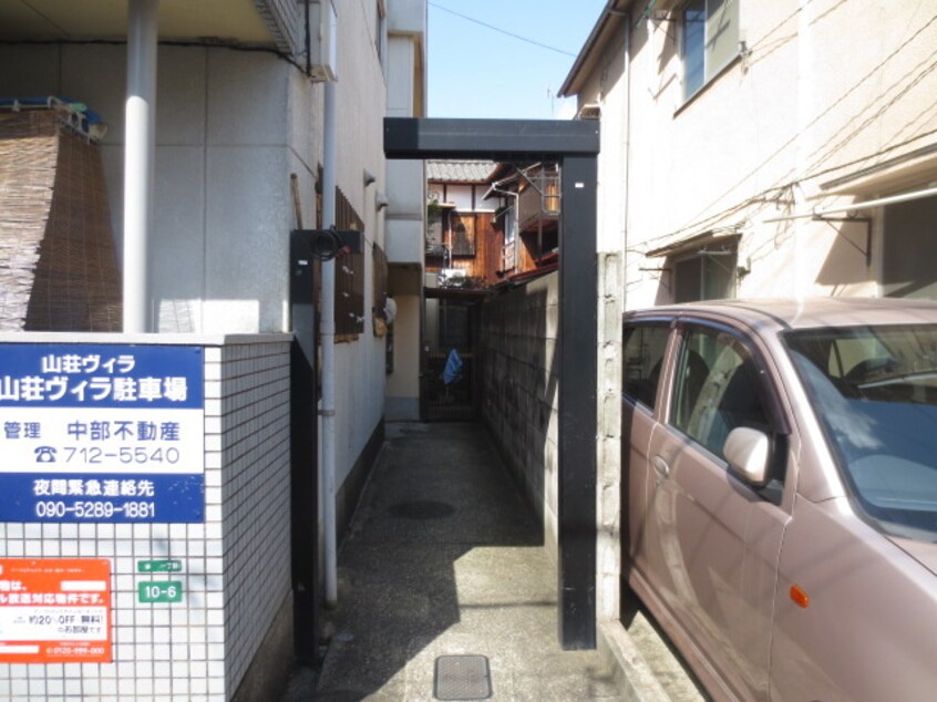 エントランス部分 山荘ヴィラ