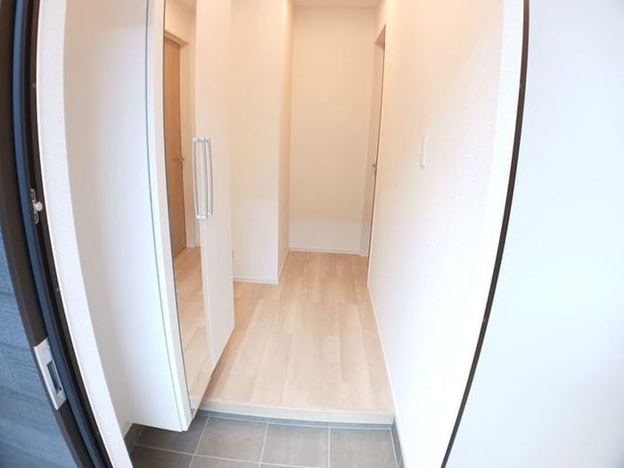 玄関 ロータス北泉3