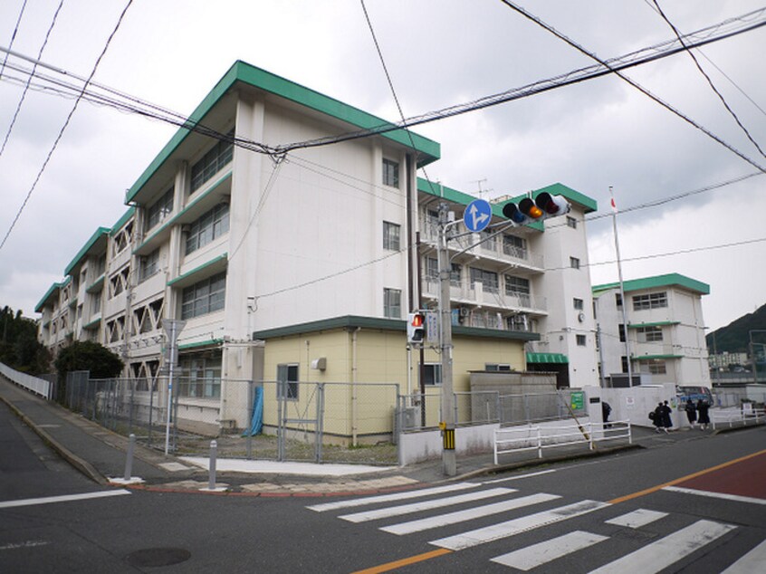 戸ノ上中学校(中学校/中等教育学校)まで480m コ－ポＳＥＫＩ