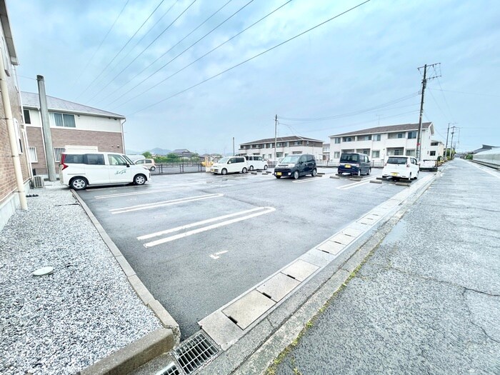 駐車場 ジュネス感田Ｂ