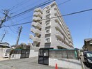日之出ビル多の津の外観
