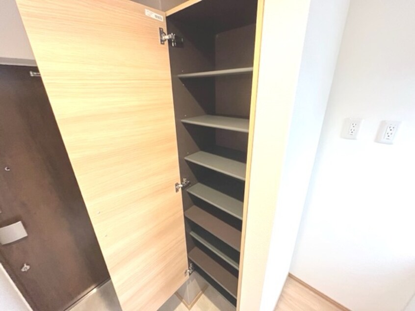 靴箱 ニシコービルディング門司