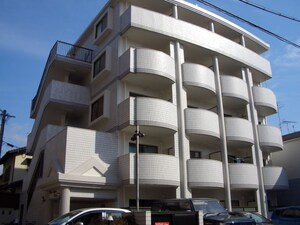 ホワイトシャトー大橋３番館