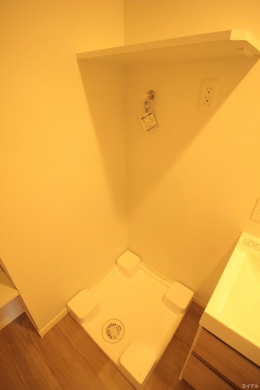 洗濯機置場 エンクレスト千早（1301）