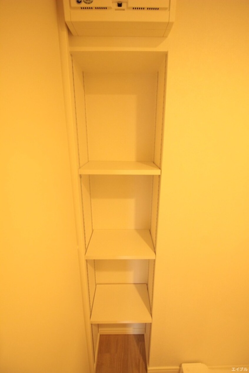 収納 エンクレスト千早（1301）