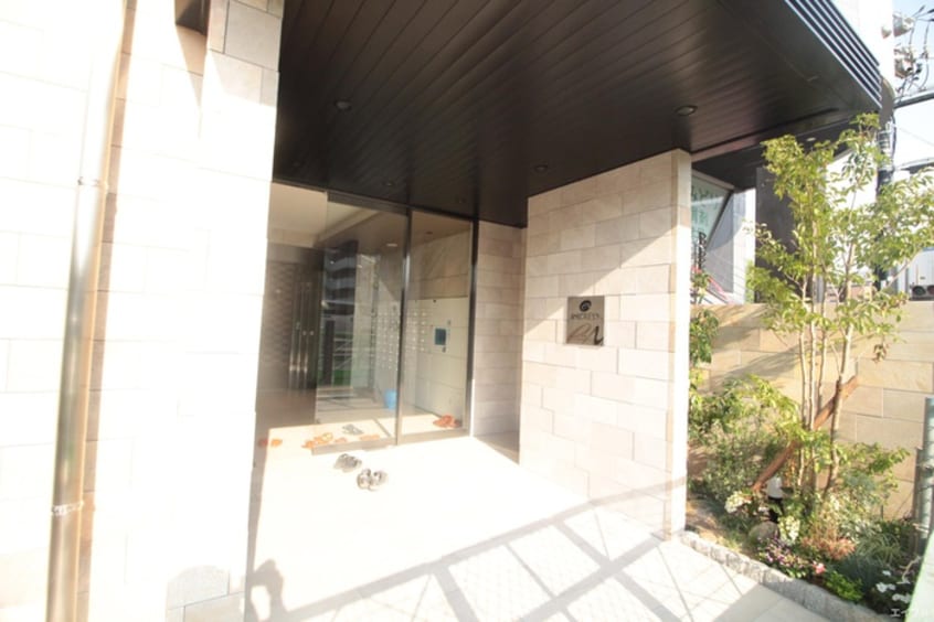 エントランス部分 エンクレスト千早（1302）