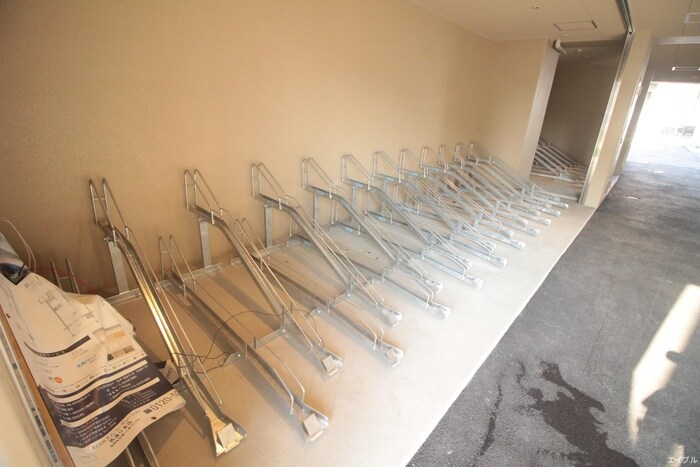 駐輪場 エンクレスト千早（1204）