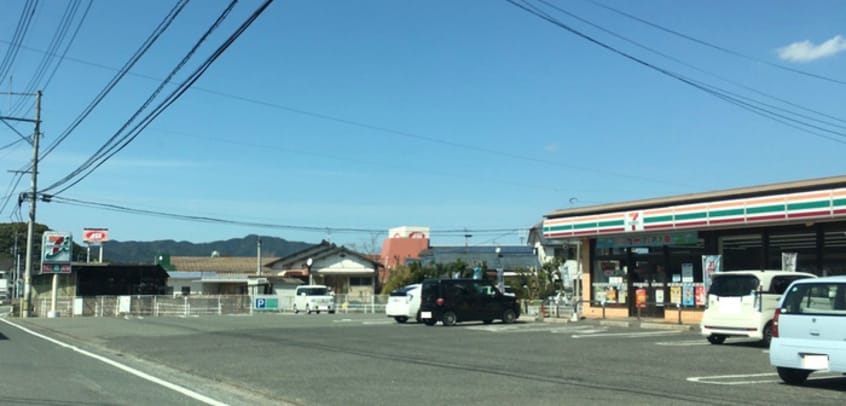 セブンイレブン穂波小正店(コンビニ)まで950m Neo Heimおばさ