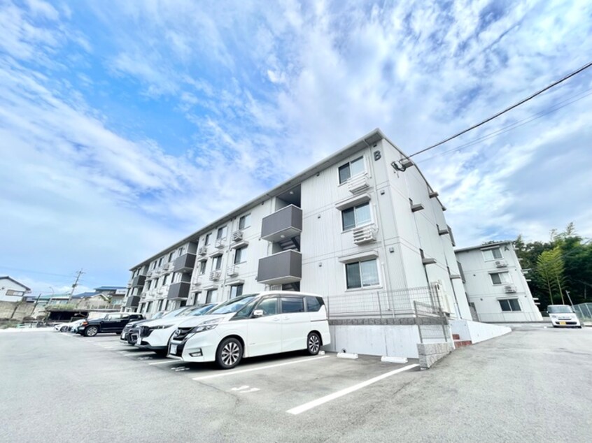 外観写真 イオメール折尾B棟