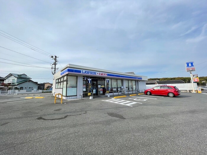 ローソン岡垣芹田店(コンビニ)まで180m オーシャンヒルＢ棟