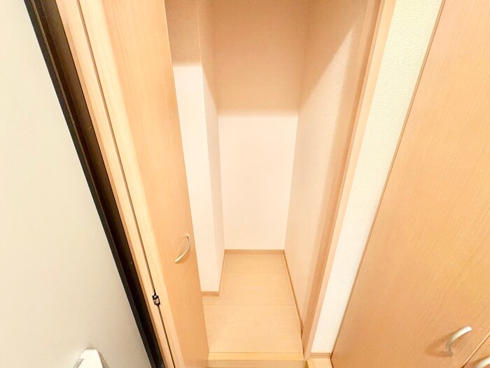 収納 スクールサイド若藤