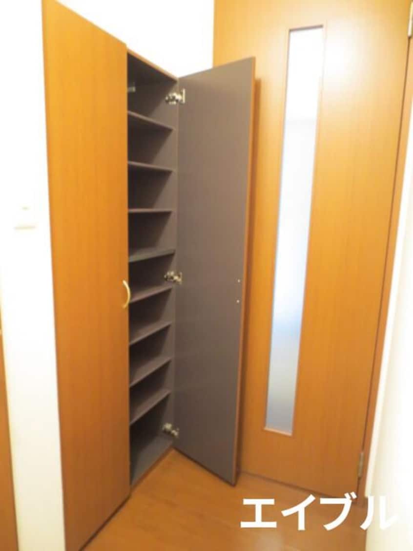 靴箱 イクスピアリ ベ マーイ