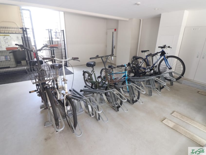 駐輪場 ブルーミングテラス東郷駅前