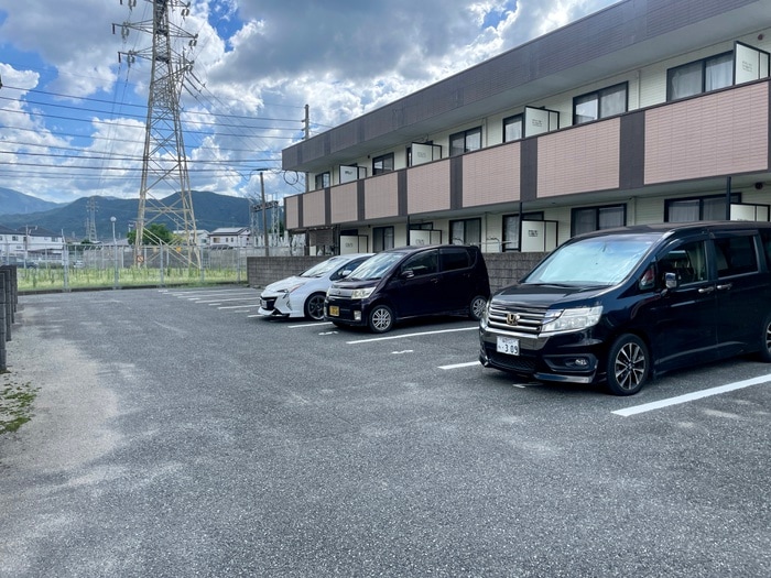 駐車場 ウエストウィン