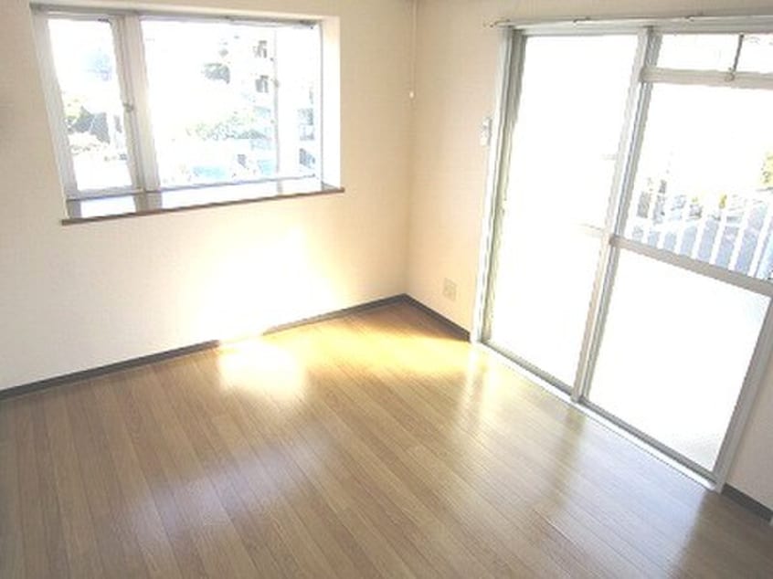 内観写真 ギャラン小芝