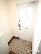 玄関 クレイン・ヴィレッヂ