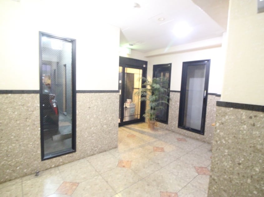 エントランス部分 プリメール箱崎２