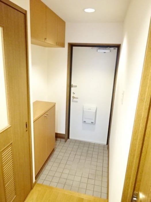 玄関 モルティ三田村
