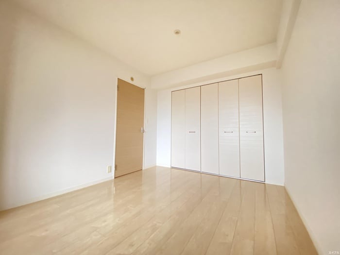 居室 グート千早