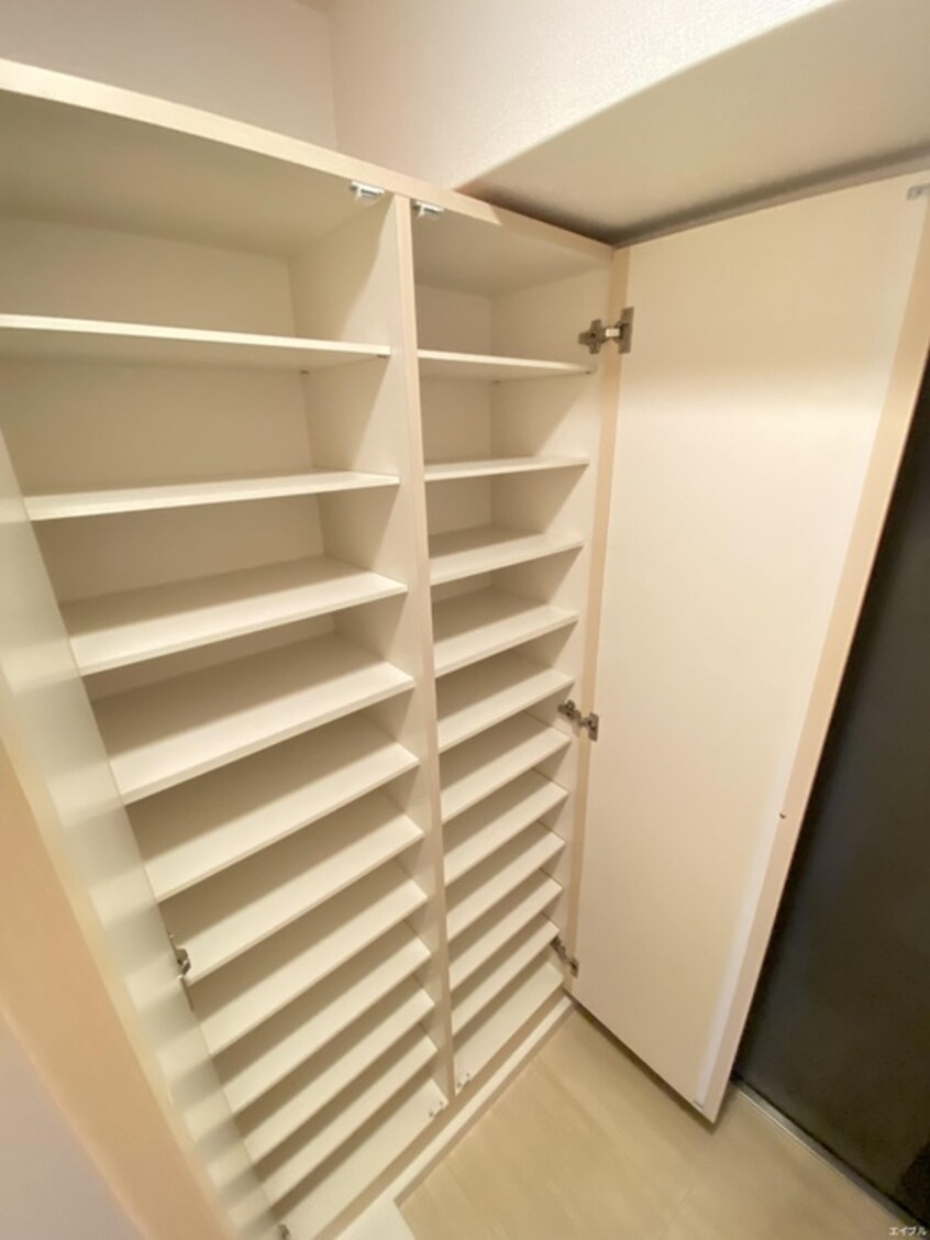 靴箱 グート千早