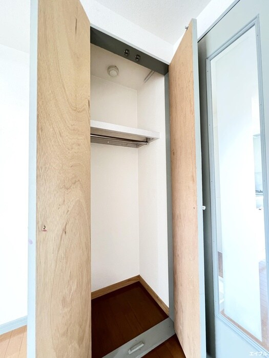 収納 パインコ－トＢ