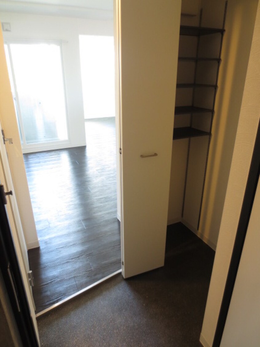 玄関 ストークト東区役所前