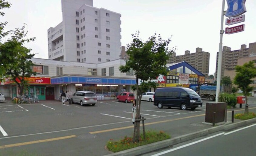 ローソン札幌北７条東店(コンビニ)まで450m ストークト東区役所前