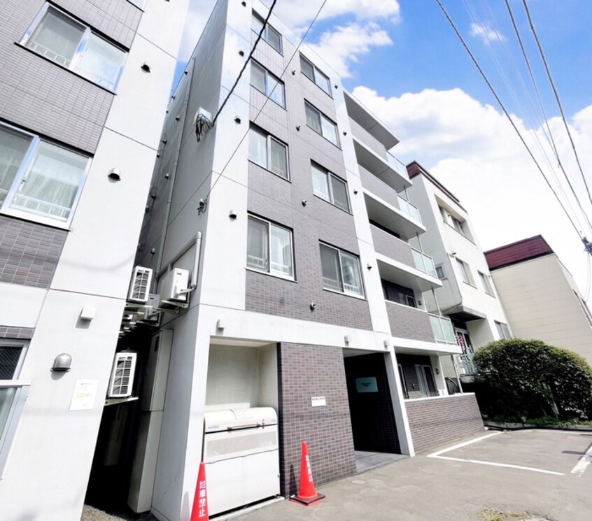 外観写真 TSUBAKI SQUARE 静修学園前