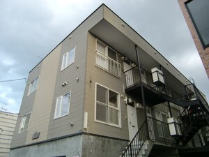 ロワイヤル美園