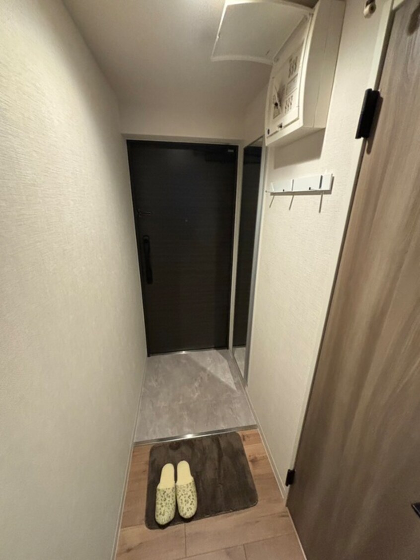 玄関 AXIS-WILL 323. 裏参道