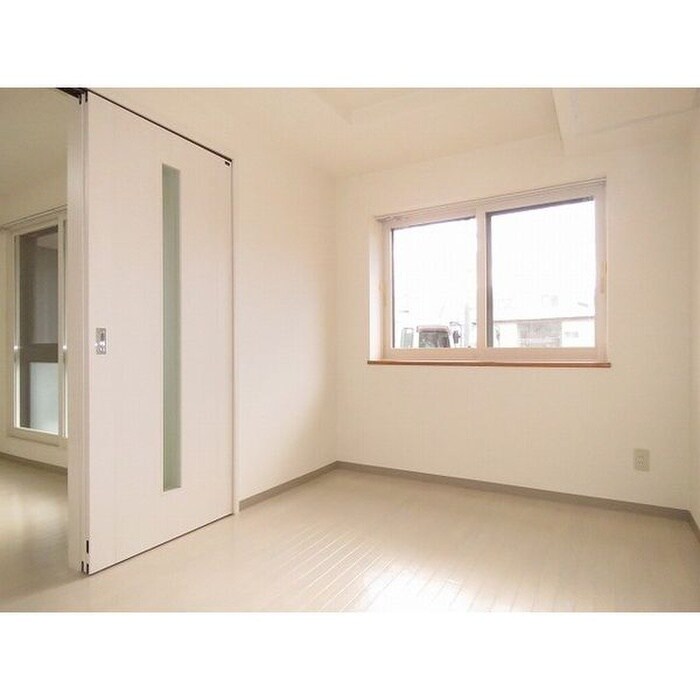 居室 ＮＯＶＡ２４軒