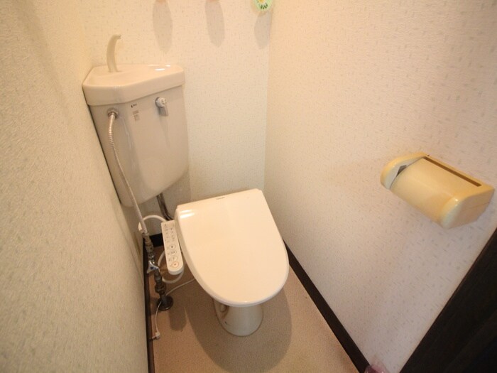 トイレ メゾンア－バン