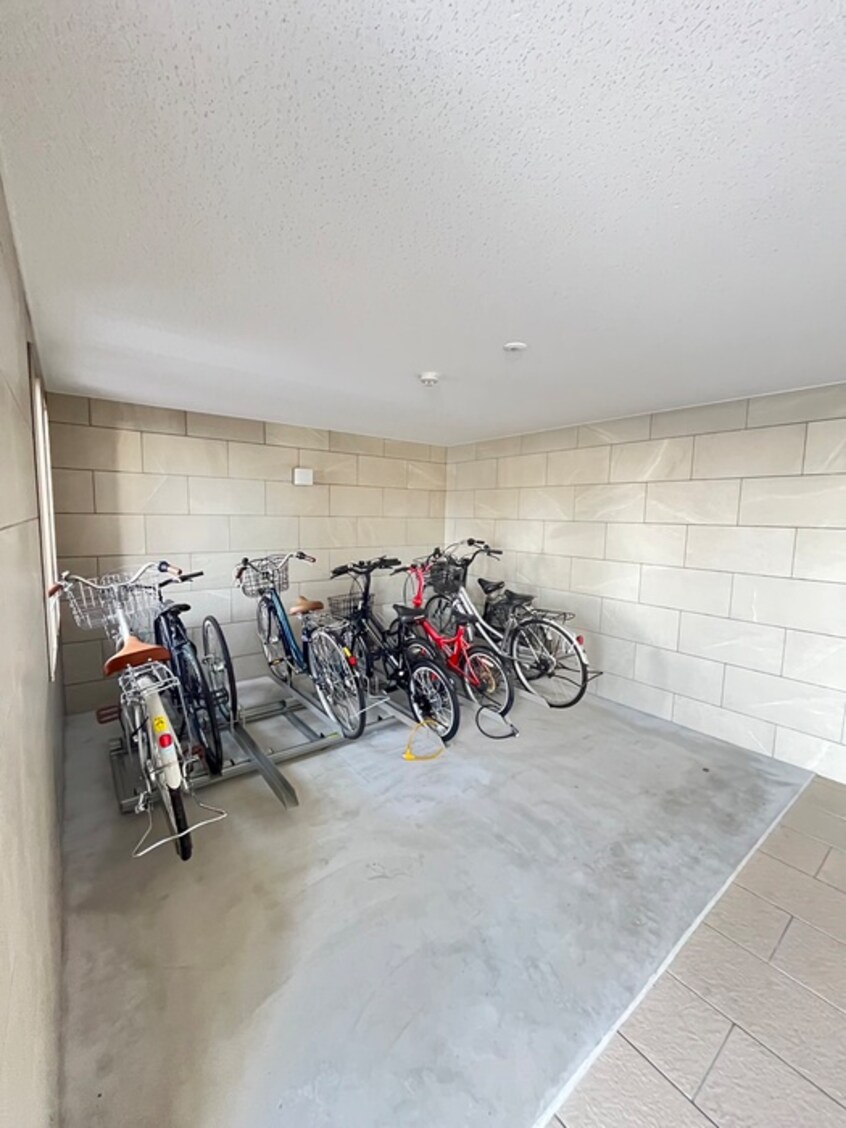 駐輪場 ｸﾞﾗﾝﾒｰﾙ宮の森ｳﾞｪｰﾙﾊﾟﾙｸ