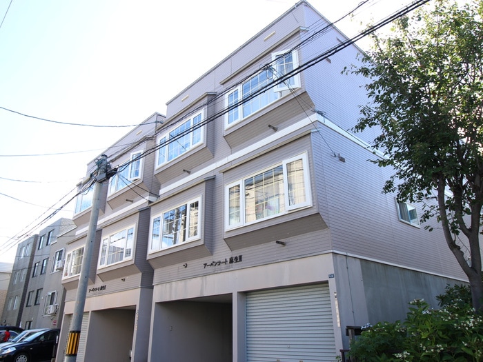 外観写真 ア－バンコ－ト麻生６