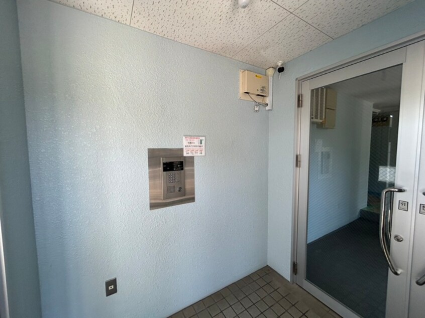 エントランス部分 House of LIZA 平岸壱番館