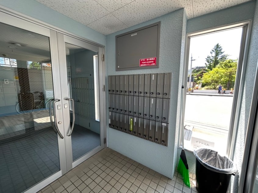 エントランス部分 House of LIZA 平岸壱番館