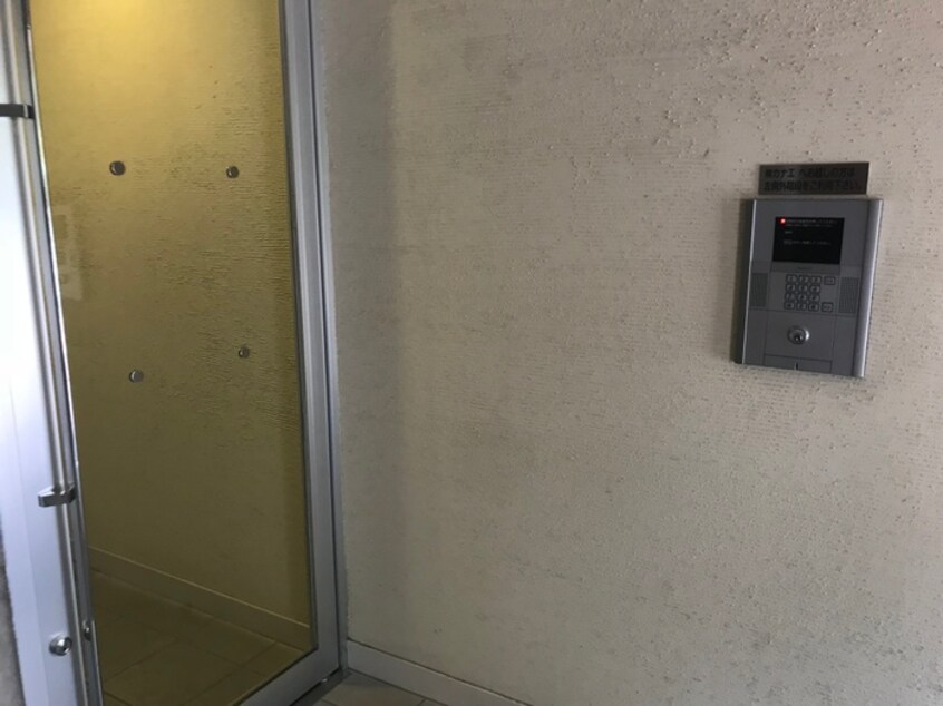 エントランス部分 アンビシャス北大前