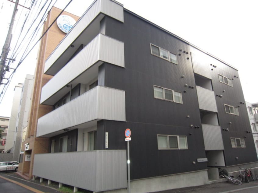  エミネンス南郷１４