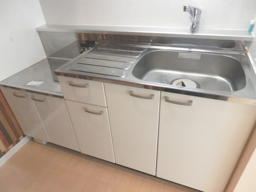 キッチン エミネンス南郷１４