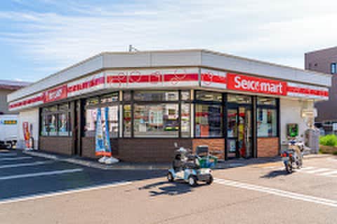 セーコーマート(コンビニ)まで350m N28セントラルビル