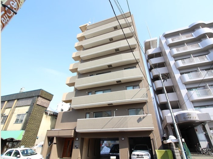外観写真 Crane　Court