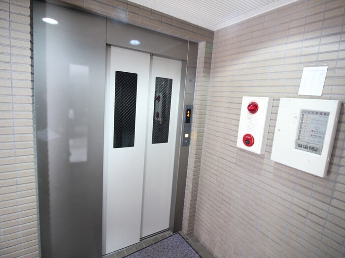 エントランス部分 Crane　Court
