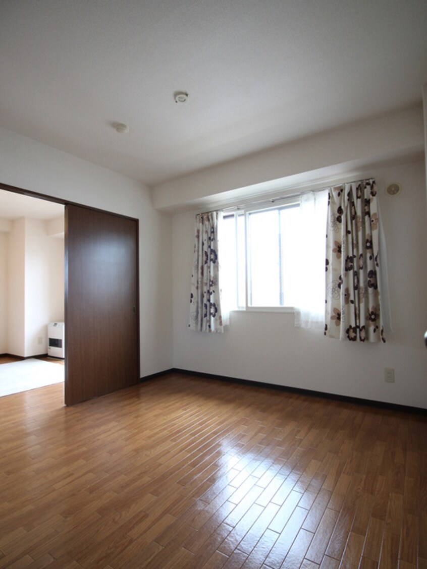 居室 Crane　Court