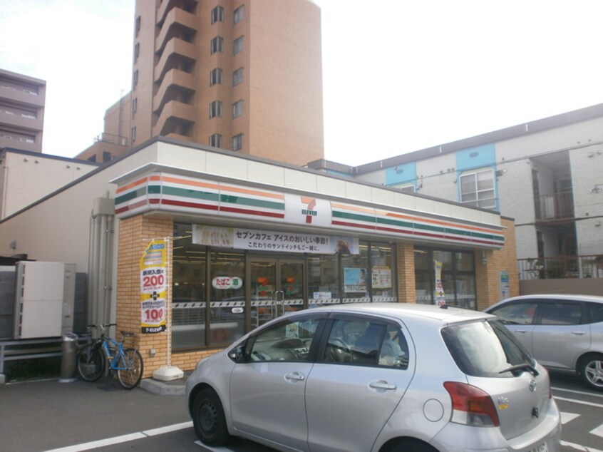 セブンイレブン(コンビニ)まで80m Crane　Court