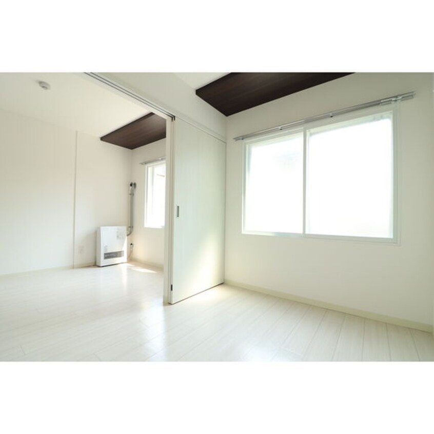 居室 Chambre西町（シャンブル）