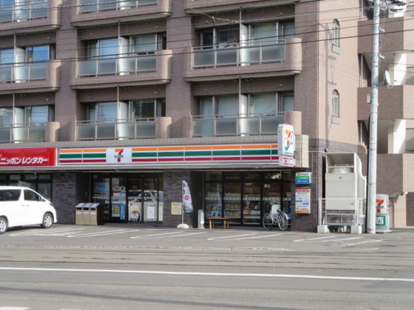 セブンイレブン(コンビニ)まで200m エタニティ７